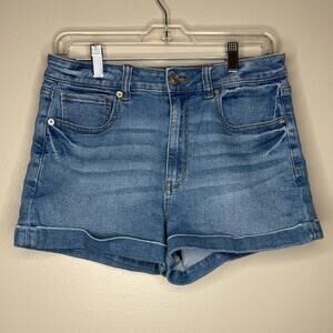 American Eagle Light Wash Denim Cuffed High Rise Mom Shortie Shorts Sz 6